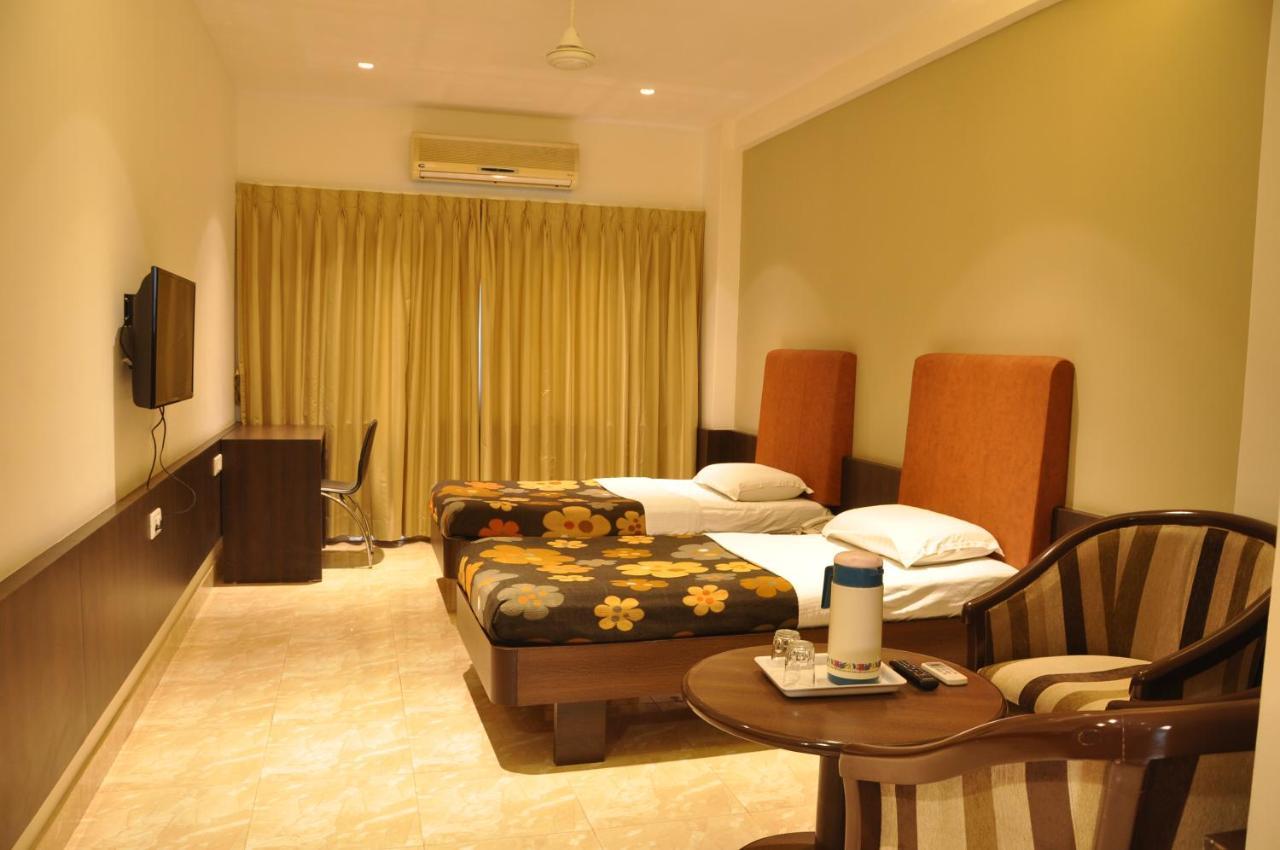 Hotel Prince Residency Bhuj Exteriér fotografie