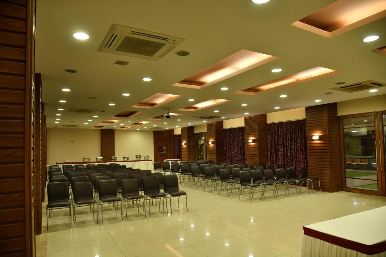 Hotel Prince Residency Bhuj Exteriér fotografie